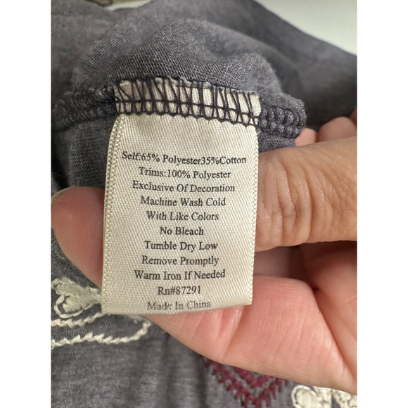 Johnny Was Gray Floral Embroidered Front And Back Tunic Blouse size S Boho A36 - Picture 4 of 7